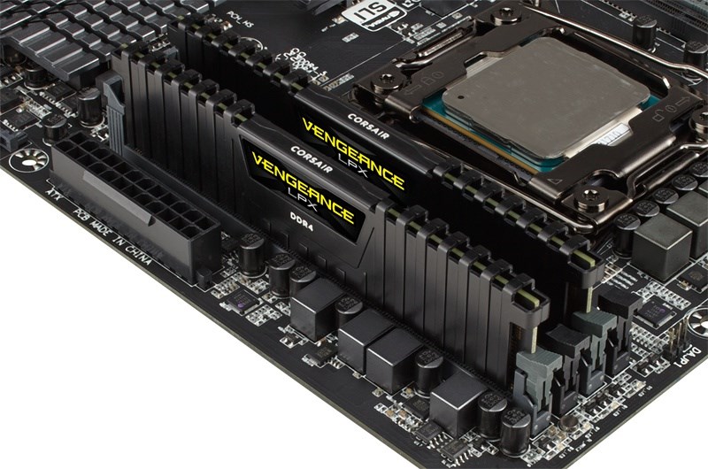 CORSAIR 32GB Vengeance LPX Black DDR4-2666 CL16 quad kit 5
