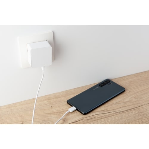 AZURI home charger with 1xUSB A port, 1xUSB-C port - 3A - wit 3