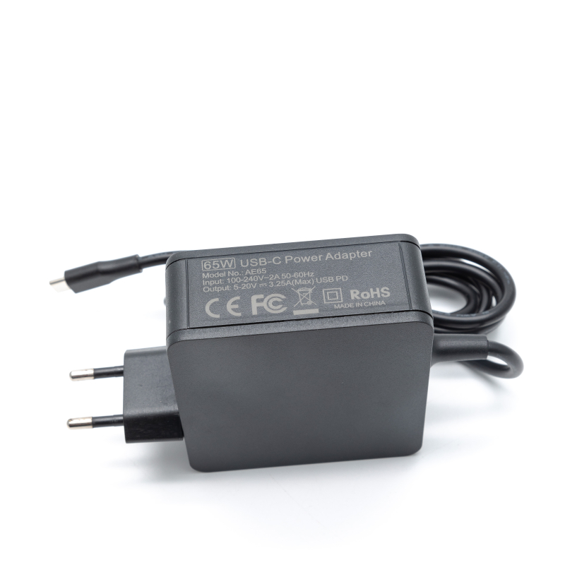 ITWARE USB-C 65 Adapter 3